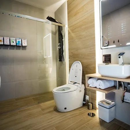 מלון קפסולה Futurotel סביליה