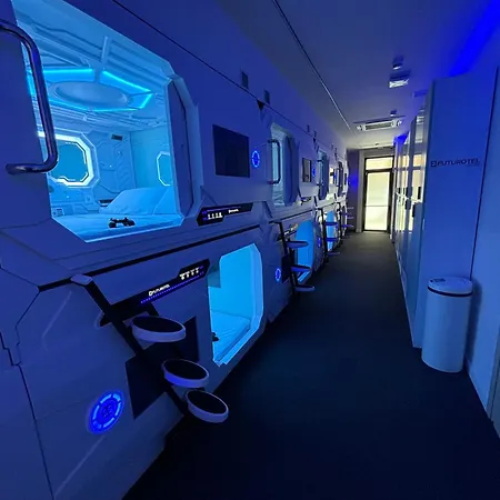 Hôtel capsule Futurotel 3*